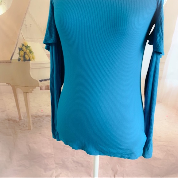 Michael Kors Ribbed Cold Shoulder Blouse - Picture 3 of 10